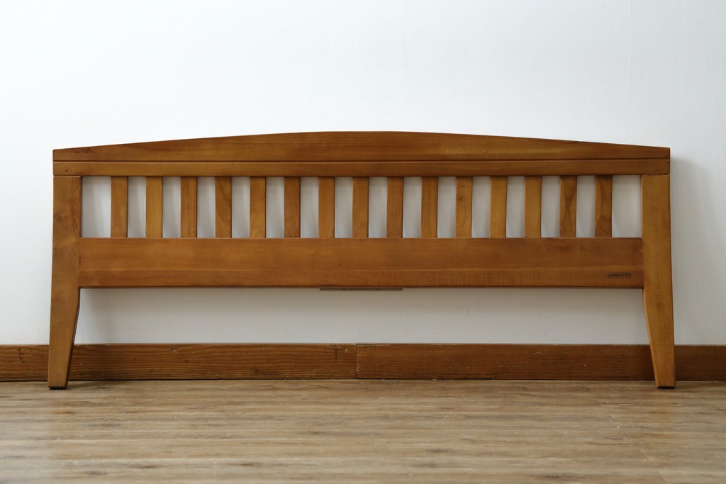 中古　美品　希少な廃番品　チーク無垢材　SCANTEAK(スキャンティーク)　天然木の温もりを感じられるダブルサイズのベッドフレーム　(R-085391)