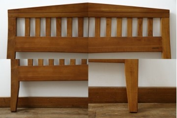中古　美品　希少な廃番品　チーク無垢材　SCANTEAK(スキャンティーク)　天然木の温もりを感じられるダブルサイズのベッドフレーム　(R-085391)