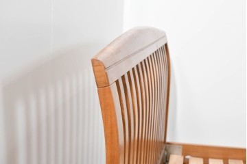 中古　美品　希少な廃番品　チーク無垢材　SCANTEAK(スキャンティーク)　天然木の温もりを感じられるダブルサイズのベッドフレーム　(R-085391)