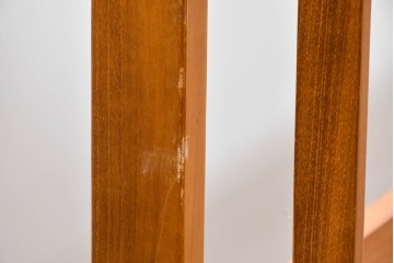 中古　美品　希少な廃番品　チーク無垢材　SCANTEAK(スキャンティーク)　天然木の温もりを感じられるダブルサイズのベッドフレーム　(R-085391)