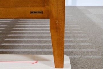 中古　美品　希少な廃番品　チーク無垢材　SCANTEAK(スキャンティーク)　天然木の温もりを感じられるダブルサイズのベッドフレーム　(R-085391)