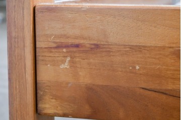 中古　美品　希少な廃番品　チーク無垢材　SCANTEAK(スキャンティーク)　天然木の温もりを感じられるダブルサイズのベッドフレーム　(R-085391)