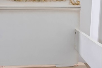 中古　イタリア高級家具　SILIK(シリック)　ロココ調装飾が華やかなベッドフレーム(キングサイズ)　定価約125万円相当　(R-085394)