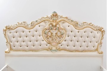 中古　イタリア高級家具　SILIK(シリック)　ロココ調装飾が華やかなベッドフレーム(キングサイズ)　定価約125万円相当　(R-085394)