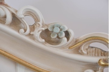 中古　イタリア高級家具　SILIK(シリック)　ロココ調装飾が華やかなベッドフレーム(キングサイズ)　定価約125万円相当　(R-085394)