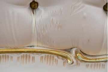 中古　イタリア高級家具　SILIK(シリック)　ロココ調装飾が華やかなベッドフレーム(キングサイズ)　定価約125万円相当　(R-085394)