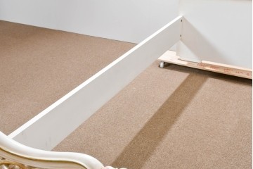 中古　イタリア高級家具　SILIK(シリック)　ロココ調装飾が華やかなベッドフレーム(キングサイズ)　定価約125万円相当　(R-085394)