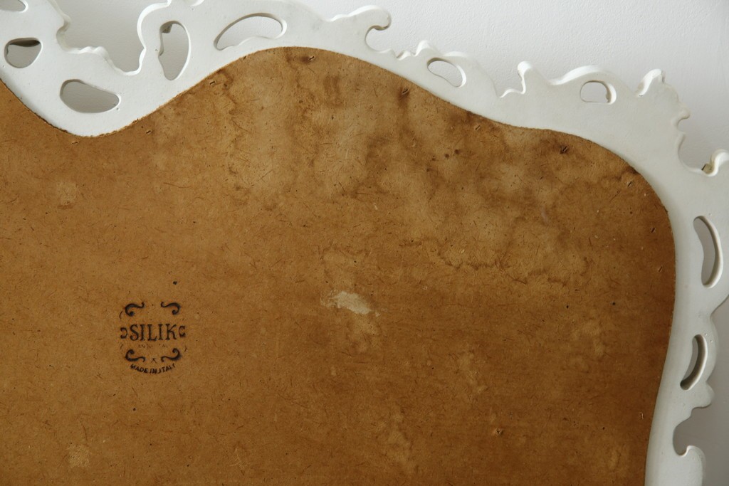 中古　イタリア高級家具　SILIK(シリック)　ロココ調装飾が華やかなキングサイズのベッドフレーム　定価約125万円相当　(R-085394)