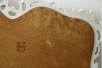 中古　イタリア高級家具　SILIK(シリック)　ロココ調装飾が華やかなキングサイズのベッドフレーム　定価約125万円相当　(R-085394)