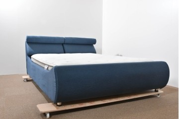 中古　DeRUCCI(デルッチ/慕思)のベッドフレームとREGALIA(レガリア)のマットレスのセット(クイーンサイズ)　セット定価約43万円相当　(R-085397)