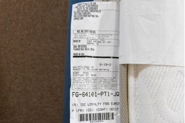 中古　DeRUCCI(デルッチ/慕思)のベッドフレームとREGALIA(レガリア)のマットレスのセット(クイーンサイズ)　セット定価約43万円相当　(R-085397)