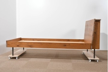 中古　TRUCK FURNITURE(トラックファニチャー)　ナラ材　レンジベッド　素朴な木味が魅力のシングルサイズベッドフレーム　定価約33万円　(R-085399)