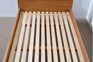 中古　TRUCK FURNITURE(トラックファニチャー)　ナラ材　レンジベッド　素朴な木味が魅力のシングルサイズベッドフレーム　定価約33万円　(R-085399)