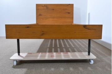 中古　TRUCK FURNITURE(トラックファニチャー)　ナラ材　レンジベッド　素朴な木味が魅力のシングルサイズベッドフレーム　定価約33万円　(R-085399)
