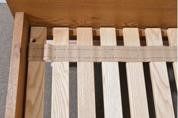 中古　TRUCK FURNITURE(トラックファニチャー)　ナラ材　レンジベッド　素朴な木味が魅力のシングルサイズベッドフレーム　定価約33万円　(R-085399)