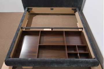 中古　美品　展示品　Armonia(アルモニア)　収納スペースを備えたキングサイズのベッドフレーム　定価約25万円　(R-085400)