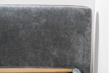 中古　美品　展示品　Armonia(アルモニア)　収納スペースを備えたキングサイズのベッドフレーム　定価約25万円　(R-085400)