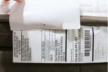 中古　美品　アメリカ　KINGSDOWN(キングスダウン)　REGALIA(レガリア)　Insignia Deluxe(インシグニア デラックス)　極上の寝心地を叶えるセミダブルサイズのマットレス　定価約34万円　(R-085401)