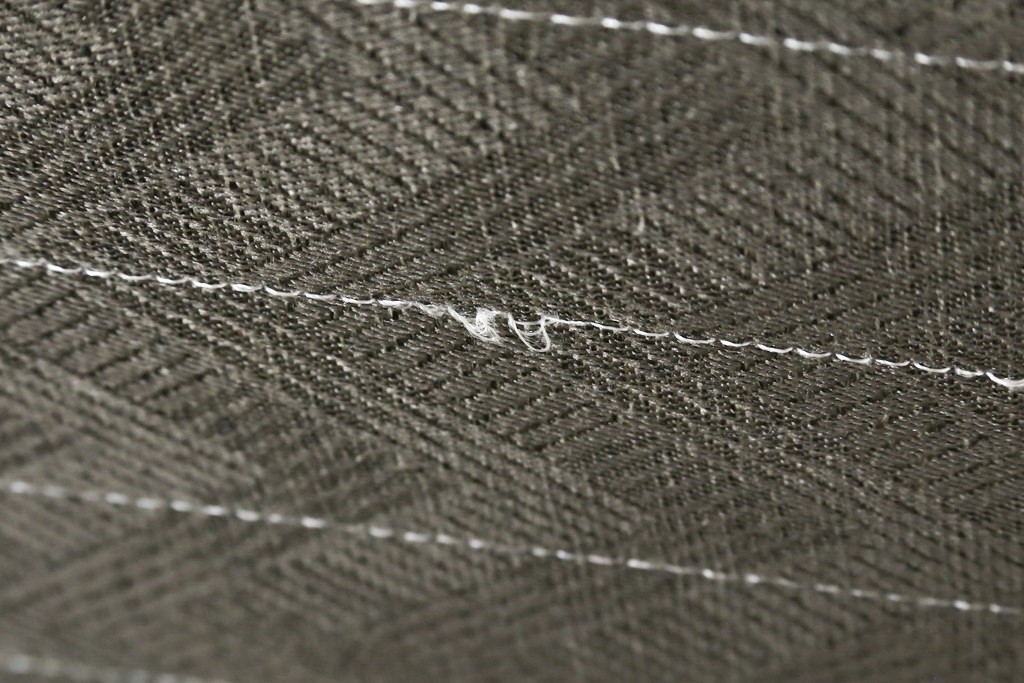 中古　美品　アメリカ　KINGSDOWN(キングスダウン)　REGALIA(レガリア)　Insignia Deluxe(インシグニア デラックス)　極上の寝心地を叶えるセミダブルサイズのマットレス　定価約34万円　(R-085401)