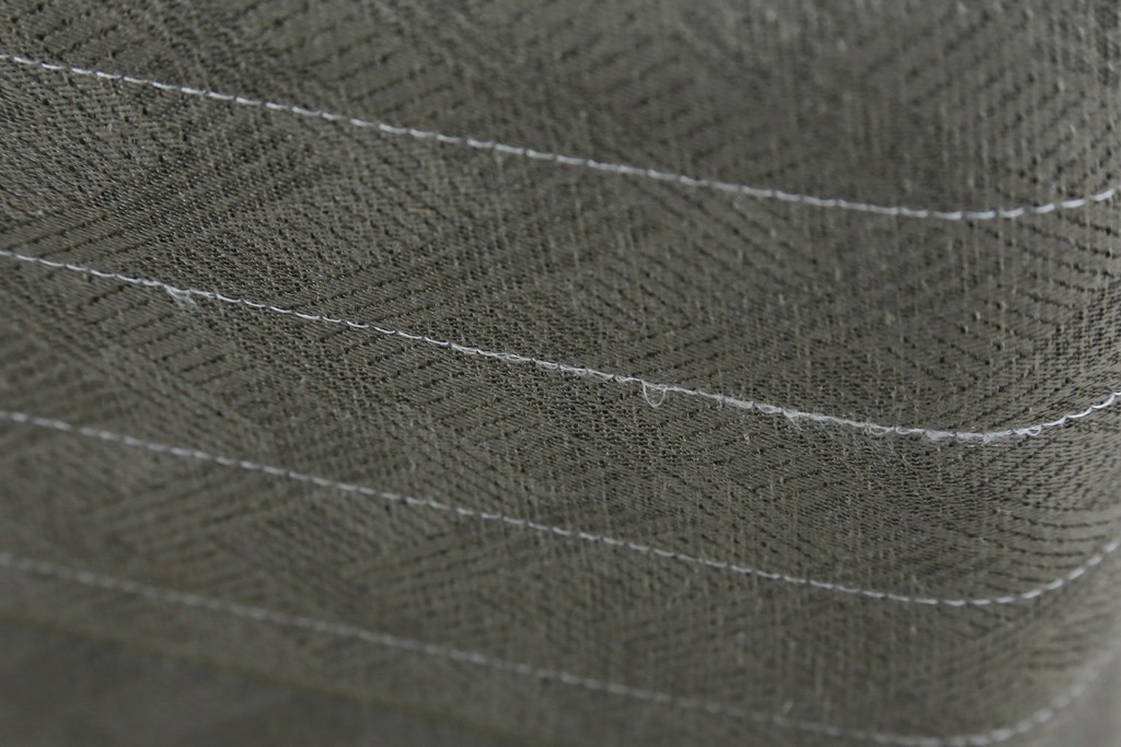 中古　美品　アメリカ　KINGSDOWN(キングスダウン)　REGALIA(レガリア)　Insignia Deluxe(インシグニア デラックス)　極上の寝心地を叶えるセミダブルサイズのマットレス　定価約34万円　(R-085401)