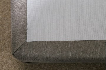 中古　美品　アメリカ　KINGSDOWN(キングスダウン)　REGALIA(レガリア)　Insignia Deluxe(インシグニア デラックス)　極上の寝心地を叶えるセミダブルサイズのマットレス　定価約34万円　(R-085401)