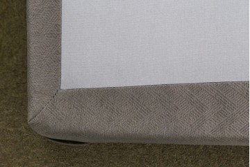 中古　美品　アメリカ　KINGSDOWN(キングスダウン)　REGALIA(レガリア)　Insignia Deluxe(インシグニア デラックス)　極上の寝心地を叶えるセミダブルサイズのマットレス　定価約34万円　(R-085401)