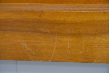 中古　横浜クラシック家具 ダニエル(Daniel)　面取り装飾の柔らかな曲線が魅力のヘッドボード　(R-085404)