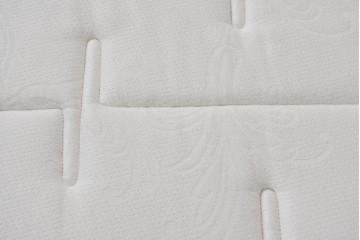 中古　イタリア　フレックスフォルム(Flexform)　日本ベッド製マットレス付き　上質なファブリック張りのキングサイズベッド　定価約95万円　(R-085406)