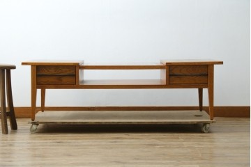 中古　美品　ACME Furniture(アクメ ファニチャー)　JETTY(ジェッティ)　見せる収納が楽しめるガラス天板のコーヒーテーブル　定価約12万円　(R-085408)