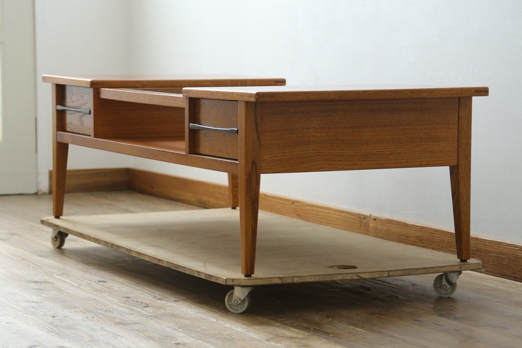 中古　美品　ACME Furniture(アクメ ファニチャー)　JETTY(ジェッティ)　見せる収納が楽しめるガラス天板のコーヒーテーブル　定価約12万円　(R-085408)