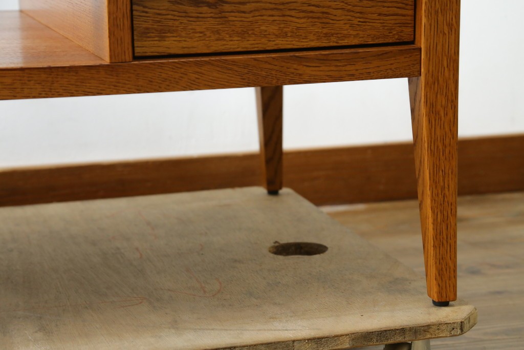 中古　美品　ACME Furniture(アクメ ファニチャー)　JETTY(ジェッティ)　見せる収納が楽しめるガラス天板のコーヒーテーブル　定価約12万円　(R-085408)