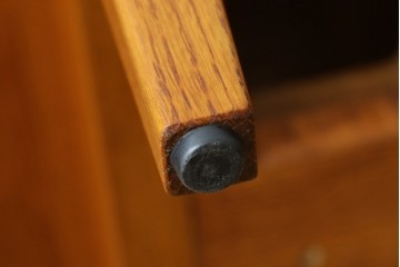 中古　美品　ACME Furniture(アクメ ファニチャー)　JETTY(ジェッティ)　見せる収納が楽しめるガラス天板のコーヒーテーブル　定価約12万円　(R-085408)