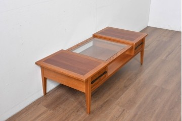 中古　美品　ACME Furniture(アクメ ファニチャー)　JETTY(ジェッティ)　見せる収納が楽しめるガラス天板のコーヒーテーブル　定価約12万円相当　(R-085408)