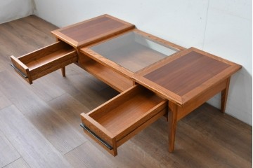 中古　美品　ACME Furniture(アクメ ファニチャー)　JETTY(ジェッティ)　見せる収納が楽しめるガラス天板のコーヒーテーブル　定価約12万円相当　(R-085408)