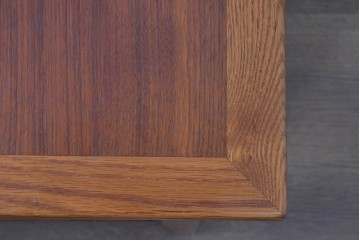 中古　美品　ACME Furniture(アクメ ファニチャー)　JETTY(ジェッティ)　見せる収納が楽しめるガラス天板のコーヒーテーブル　定価約12万円相当　(R-085408)