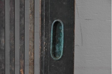 和製アンティーク　明治～大正期　格子意匠が味わい深い格子蔵戸1枚　(R-085409)