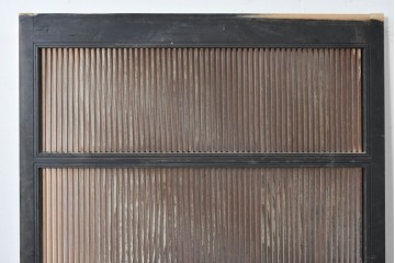 和製アンティーク　明治～大正期　格子意匠が味わい深い格子蔵戸1枚　(R-085409)