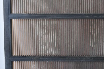 和製アンティーク　明治～大正期　格子意匠が味わい深い格子蔵戸1枚　(R-085409)