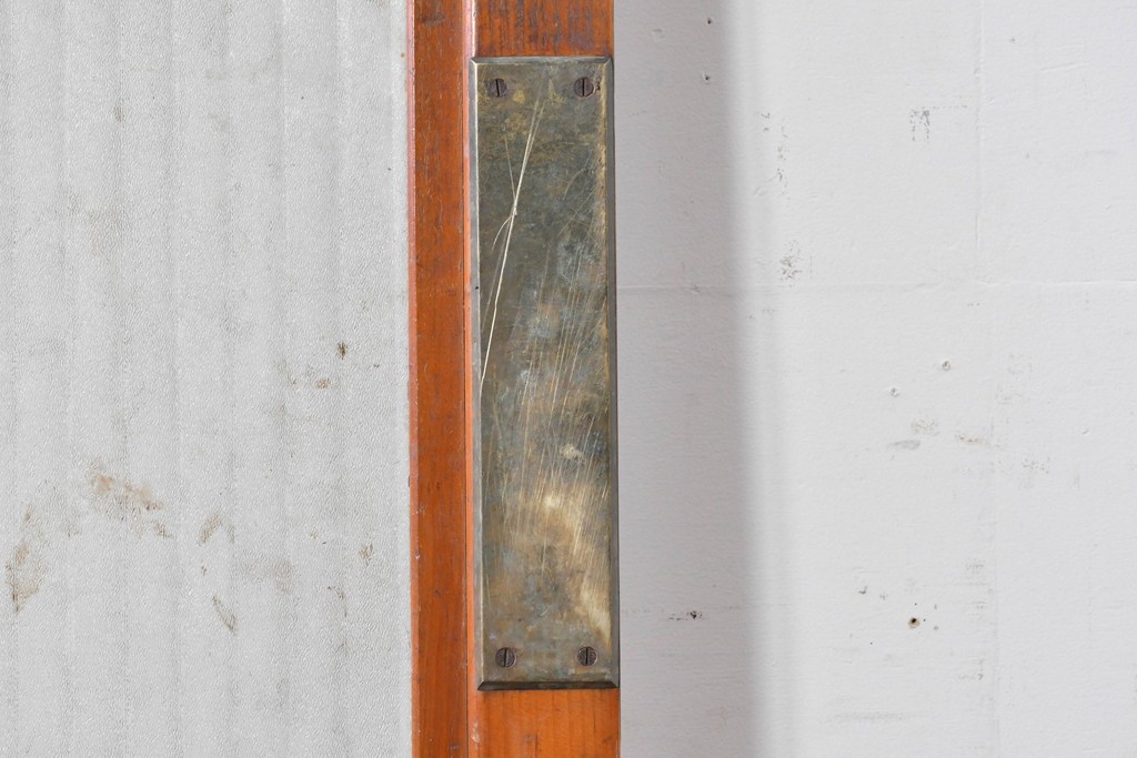 ヴィンテージ建具　リブ入りの大きなガラスが魅力の扉1枚　(R-085411)