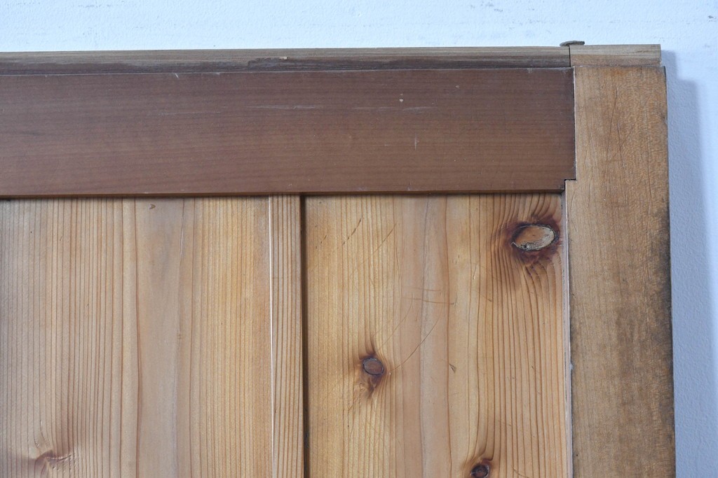 アンティーク建具　素朴な木肌と腰金物が印象的な蔵戸1枚　(R-085412)