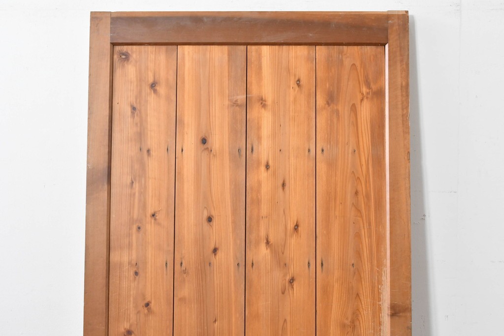 アンティーク建具　素朴な木肌と腰金物が印象的な蔵戸1枚　(R-085412)