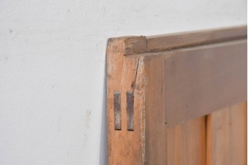 アンティーク建具　素朴な木肌と腰金物が印象的な蔵戸1枚　(R-085412)