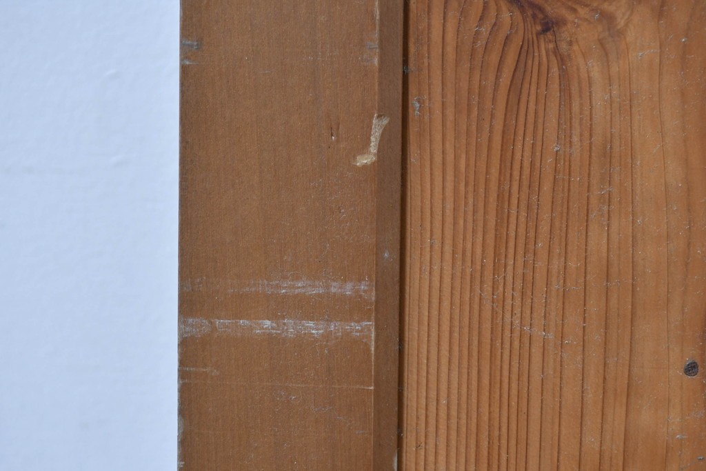 アンティーク建具　素朴な木肌と腰金物が印象的な蔵戸1枚　(R-085412)