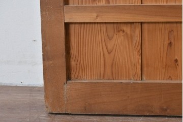アンティーク建具　素朴な木肌と腰金物が印象的な蔵戸1枚　(R-085412)