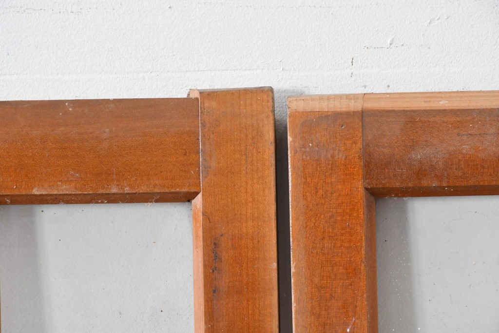 ヴィンテージ建具　縦桟の意匠が素朴なガラス入り玄関戸2枚セット　(R-085413)