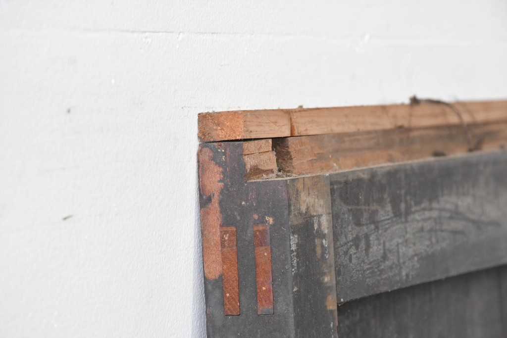 アンティーク建具　縦桟格子がすっきりとした印象の障子帯戸1枚　(R-085417)