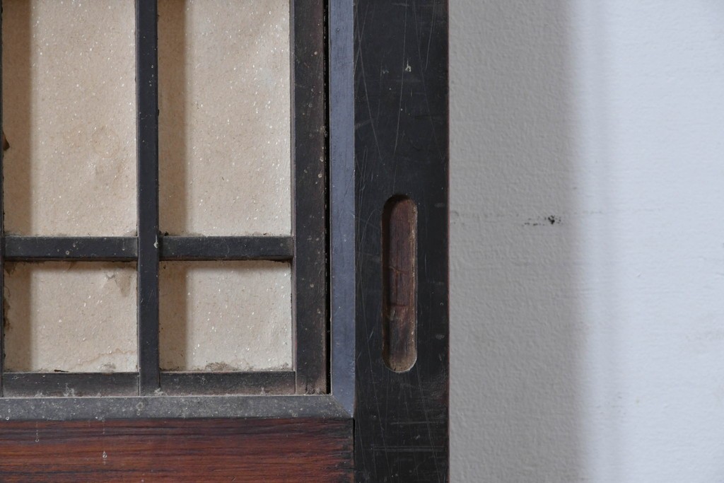 アンティーク建具　縦桟格子がすっきりとした印象の障子帯戸1枚　(R-085417)