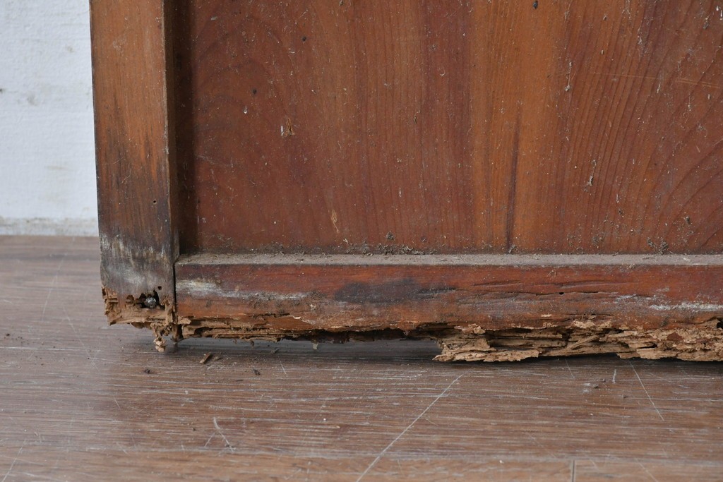 アンティーク建具　大正ロマン　型板ガラスを組み込んだ引き戸1枚　(R-085418)