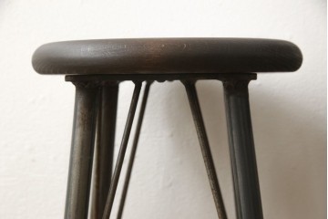 ラフジュ工房オリジナル　シンプルながらも素材感が引き立つハイスツール　(R-085419)