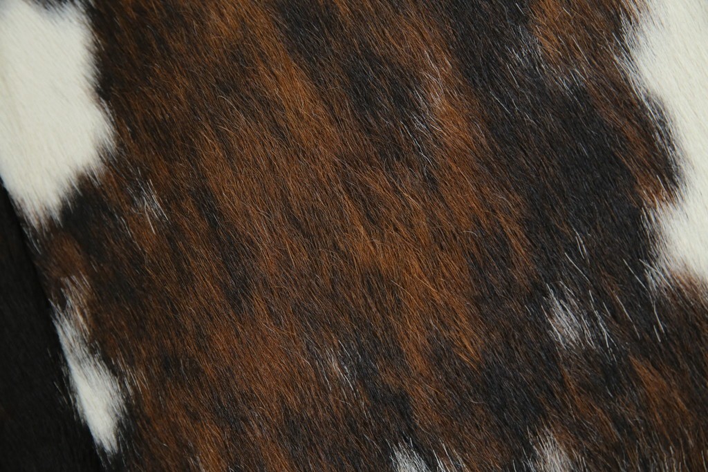 中古　美品!!　イタリア製　Cassina(カッシーナ)　Le Corbusier(ル・コルビュジエ)　滑らかな曲線フレームが美しいシェーズロング　定価約106万7千円相当　(R-085423)